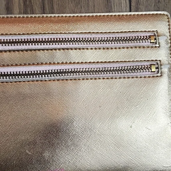 Free With Purchase, Flat Thin Gold Wallet, Clummm, 9"X5" - Picture 4 of 11